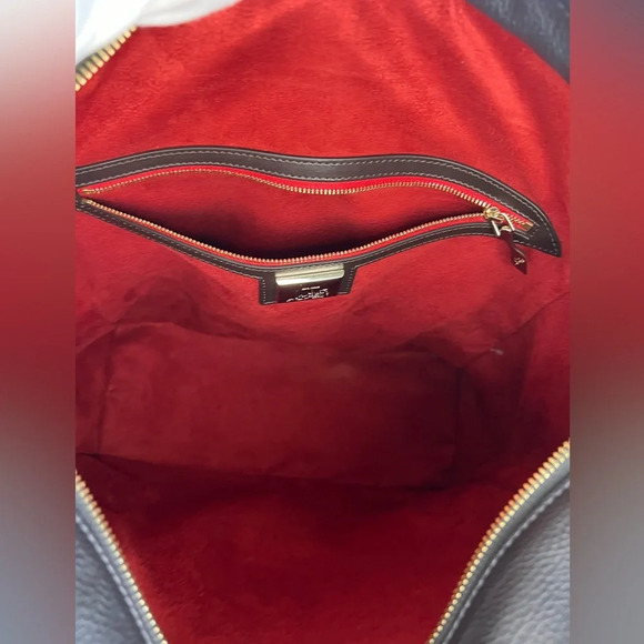 Christian Louboutin
Eloise Fringe Hobo Python with Leather Medium - Picture 13 of 16